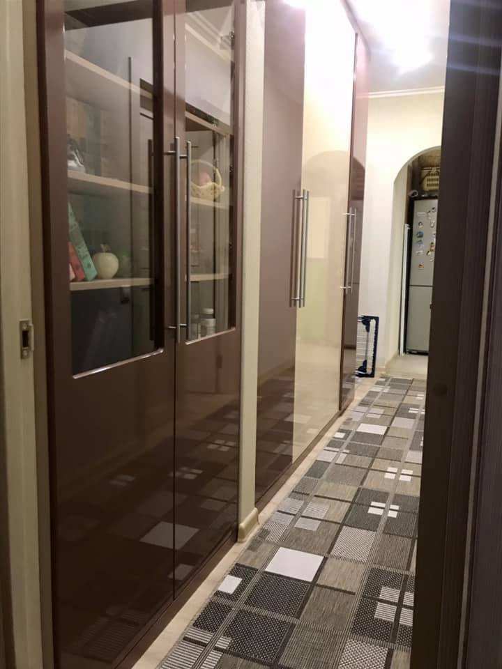 Угловой шкаф в прихожую