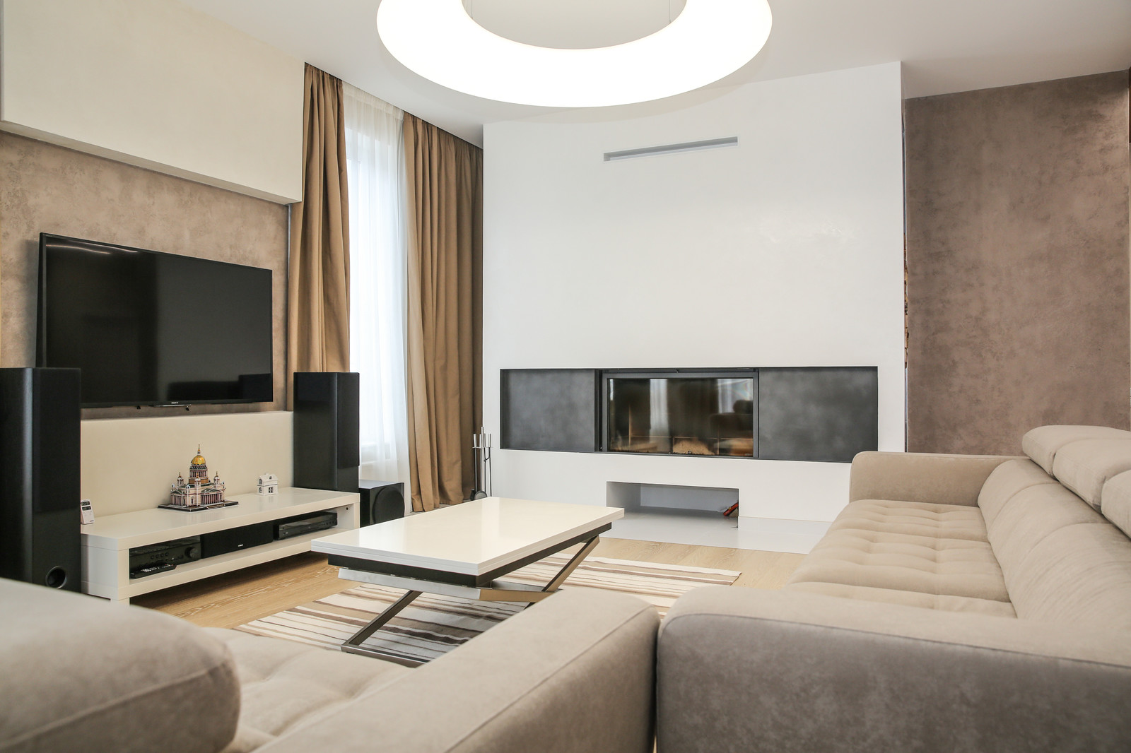 Дом в поселке "Эсвайр парк"