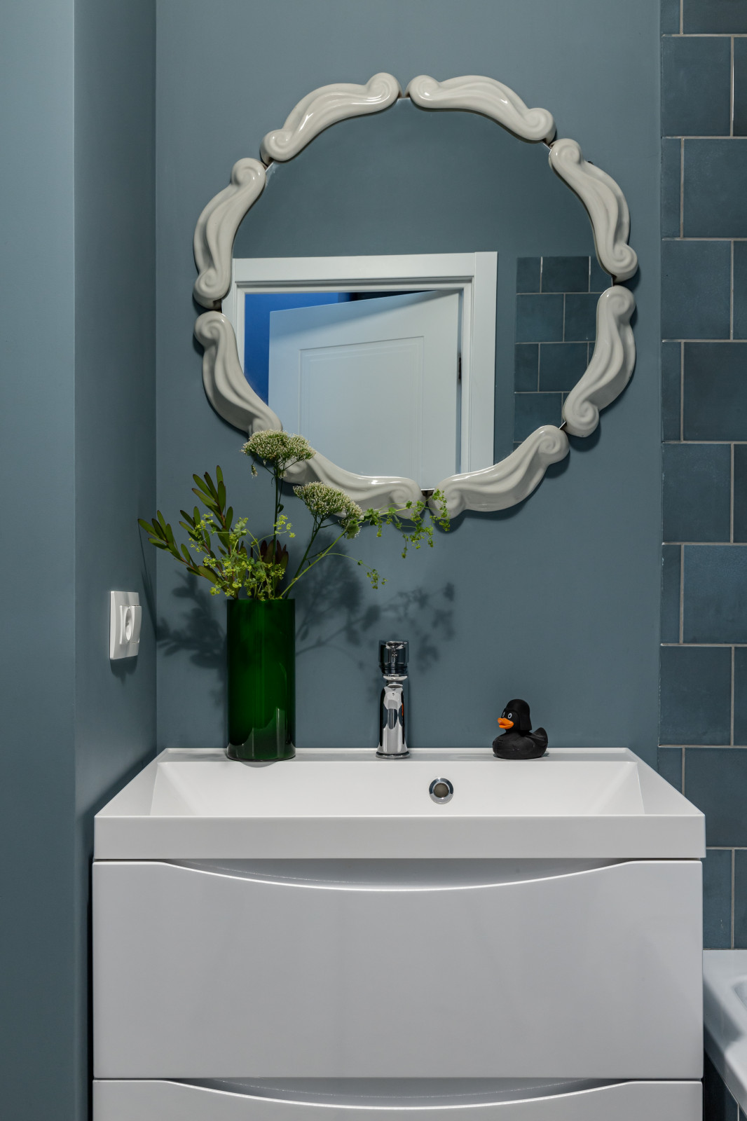 Эклектичный интерьер квартиры, вдохновленный Музеем Фриды Кало