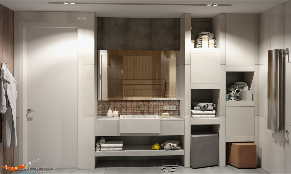 Ванная комната с сухой сауной в частной резиденции