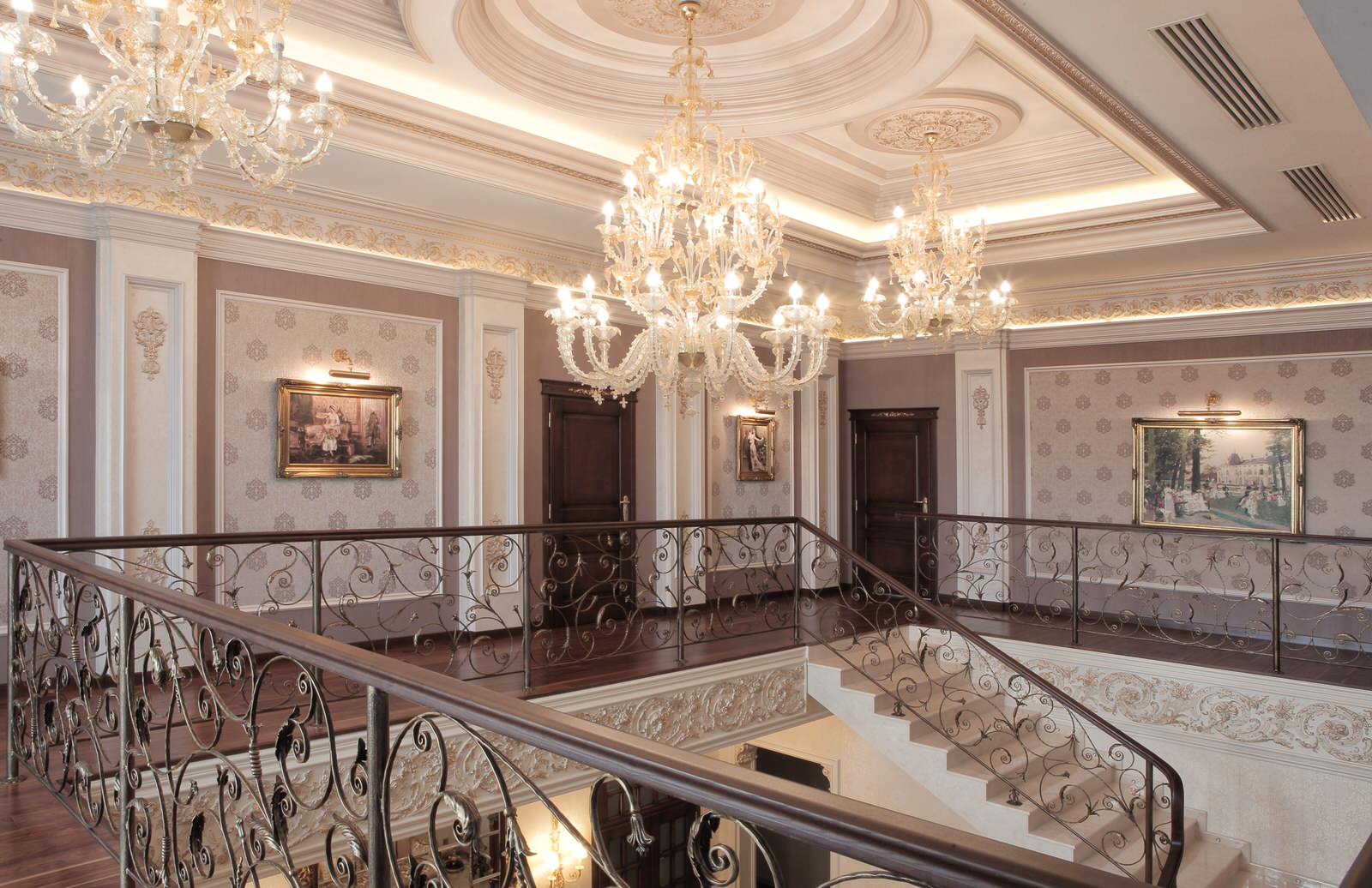 Проект интерьера частного жилого дома, г. Каменск-Шахтинский, 750 кв.м.