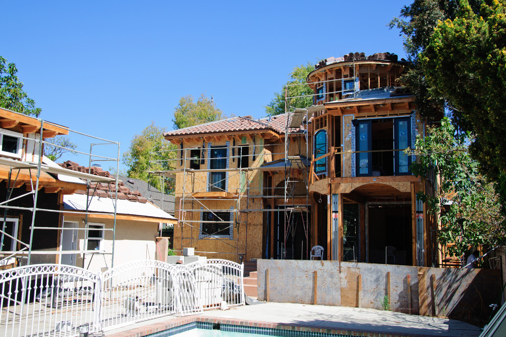 Северный Голливуд - Лос Анджелес. Дом в средиземноморском стиле.