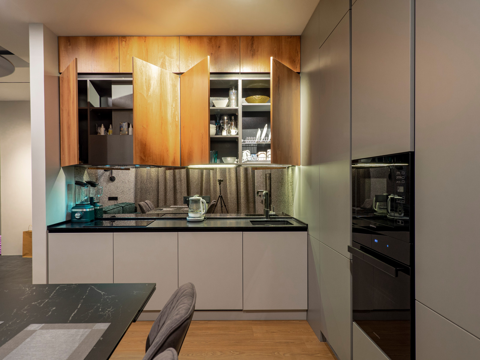 Стильная кухня в минималистичном стиле