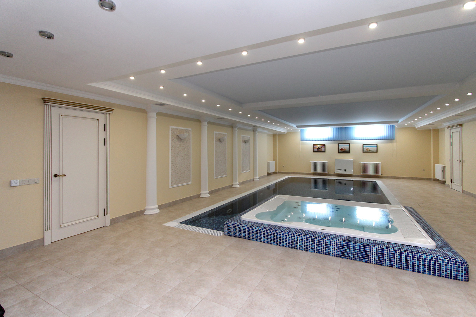 Двери в роскошный дом в г.Краснодаре