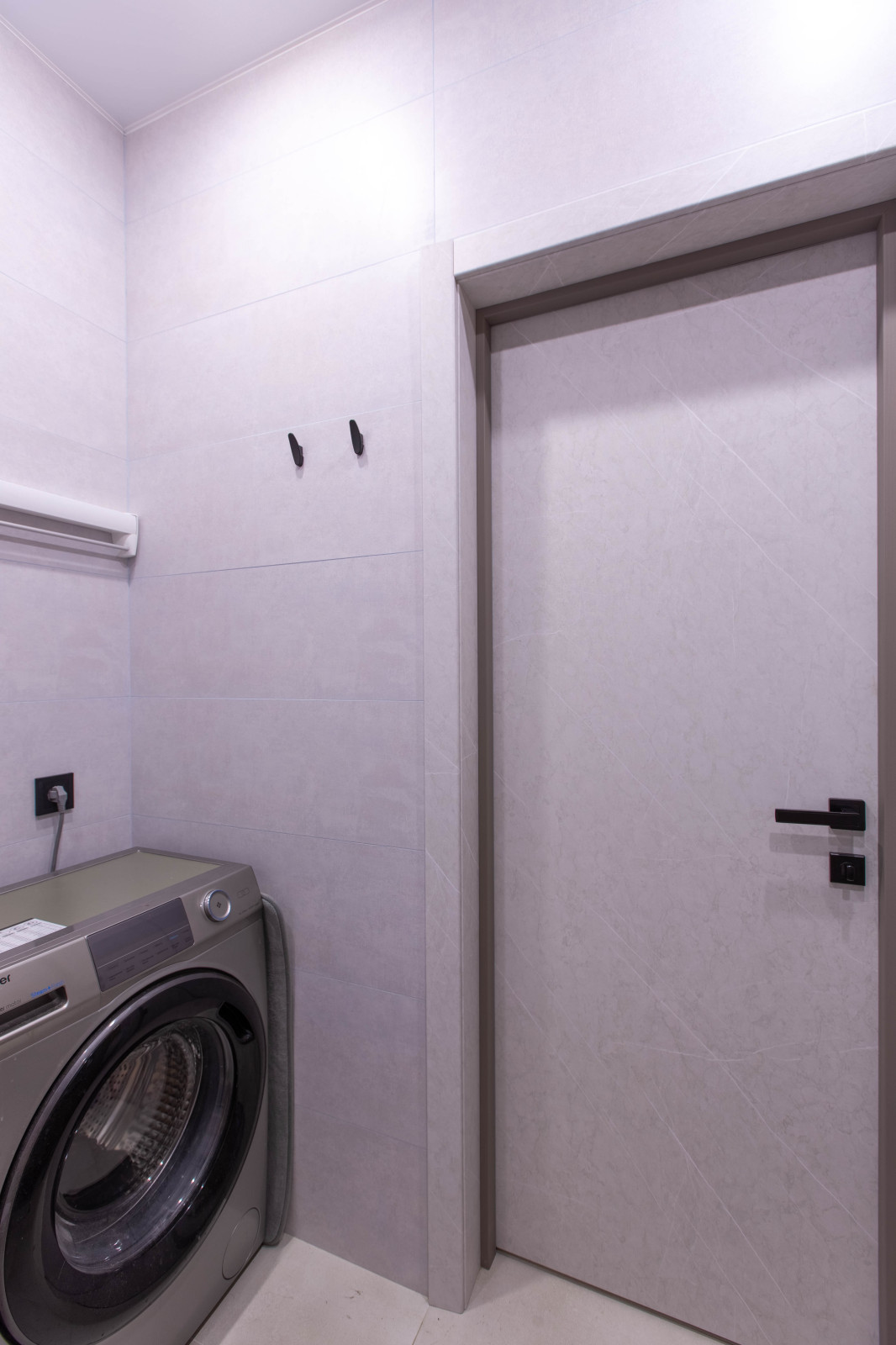 Дизайн - проект однокомнатной квартиры для молодой пары. Фотографии реализации.