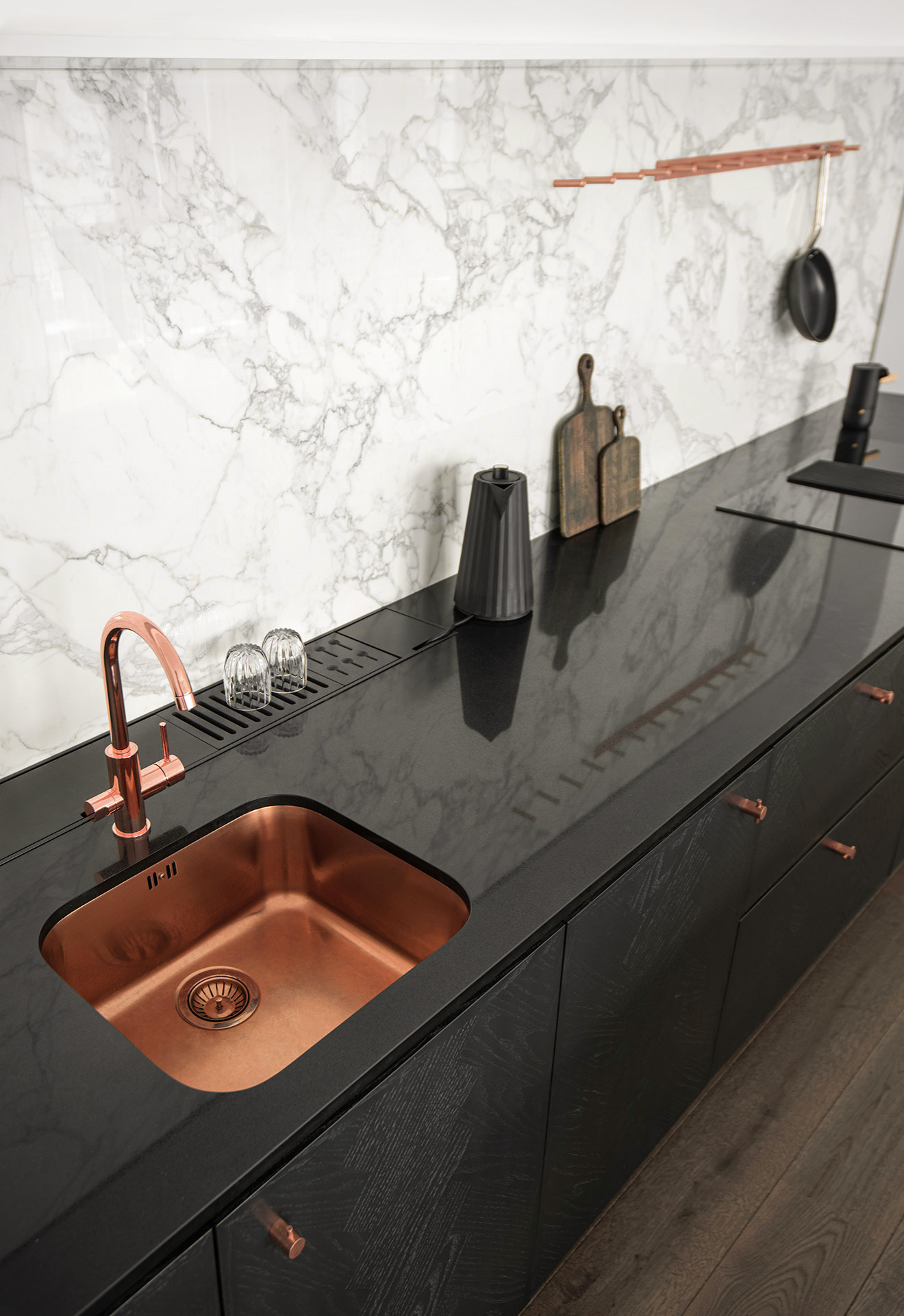 Houzz тур: Минимализм и классика возле Исаакиевского собора