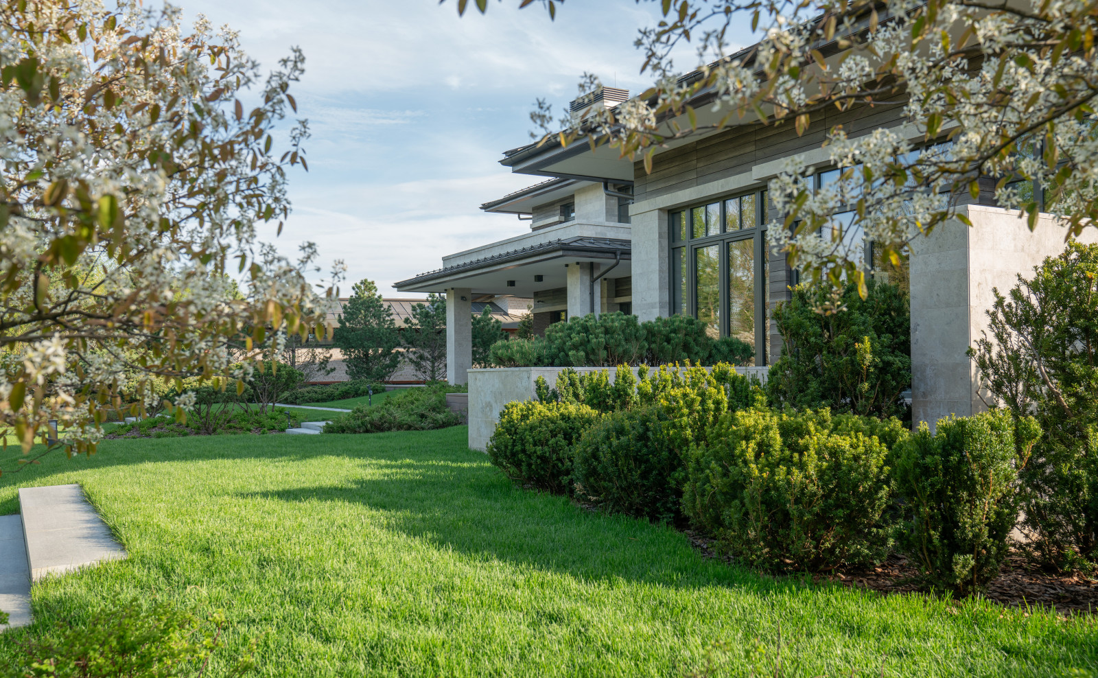 В стиле Райта. Модернизм. КП Монтевиль. 2021 г.