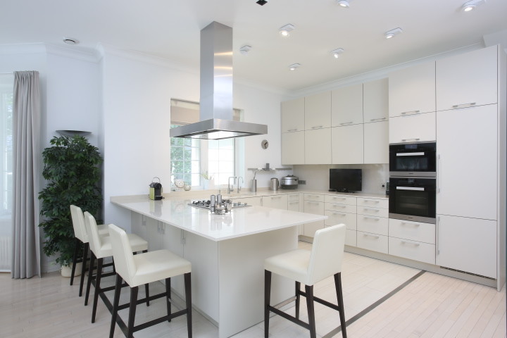 И было много воздуха и много много света