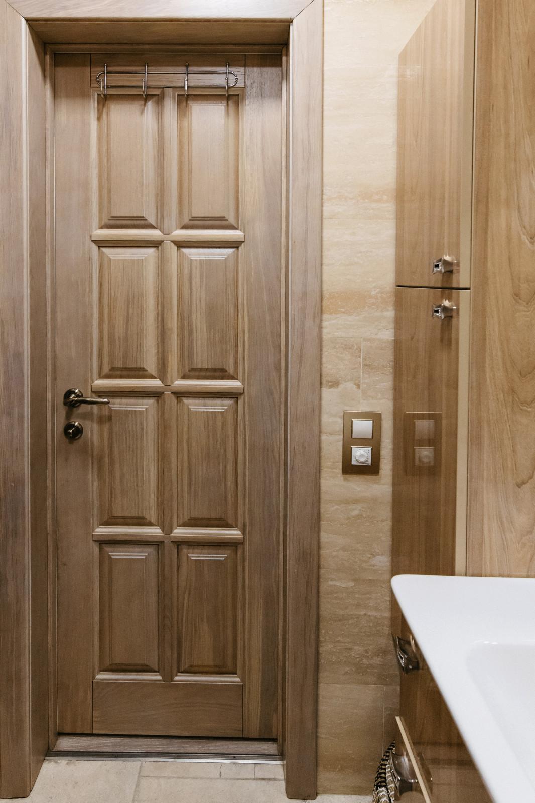 Двери из массива дуба