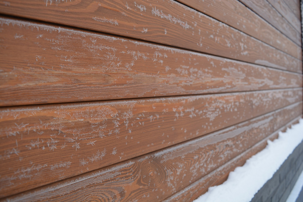 Дом в современном стиле. Кирпич и планкен.