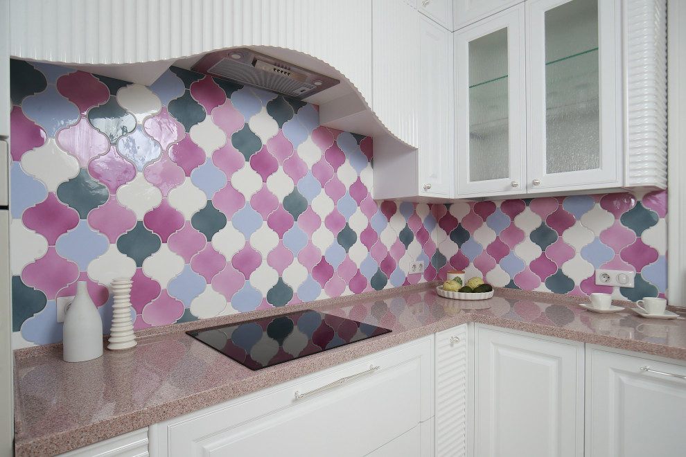 Кухня в сиреневой дымке