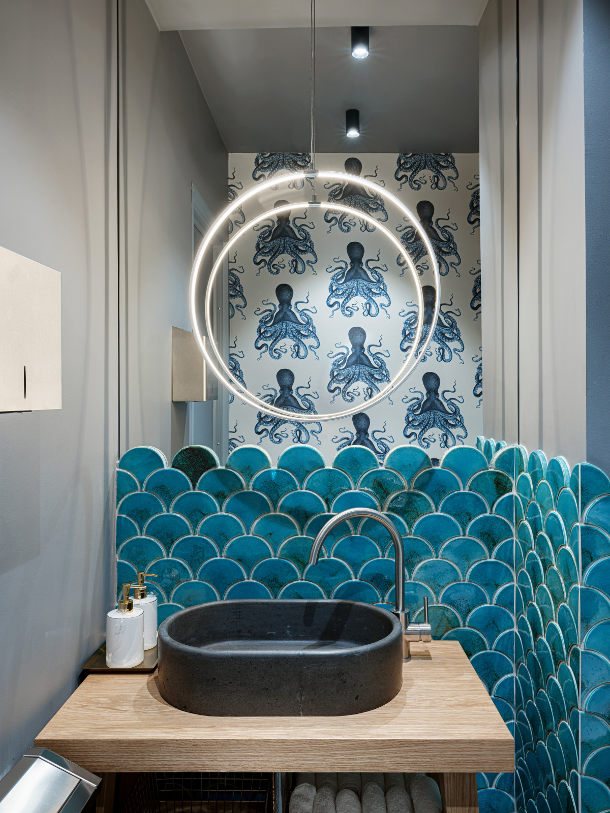 Реализация ресторана Seabass & Sauvignon