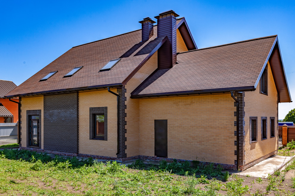 Фасады домов в поселке " Дубровка"