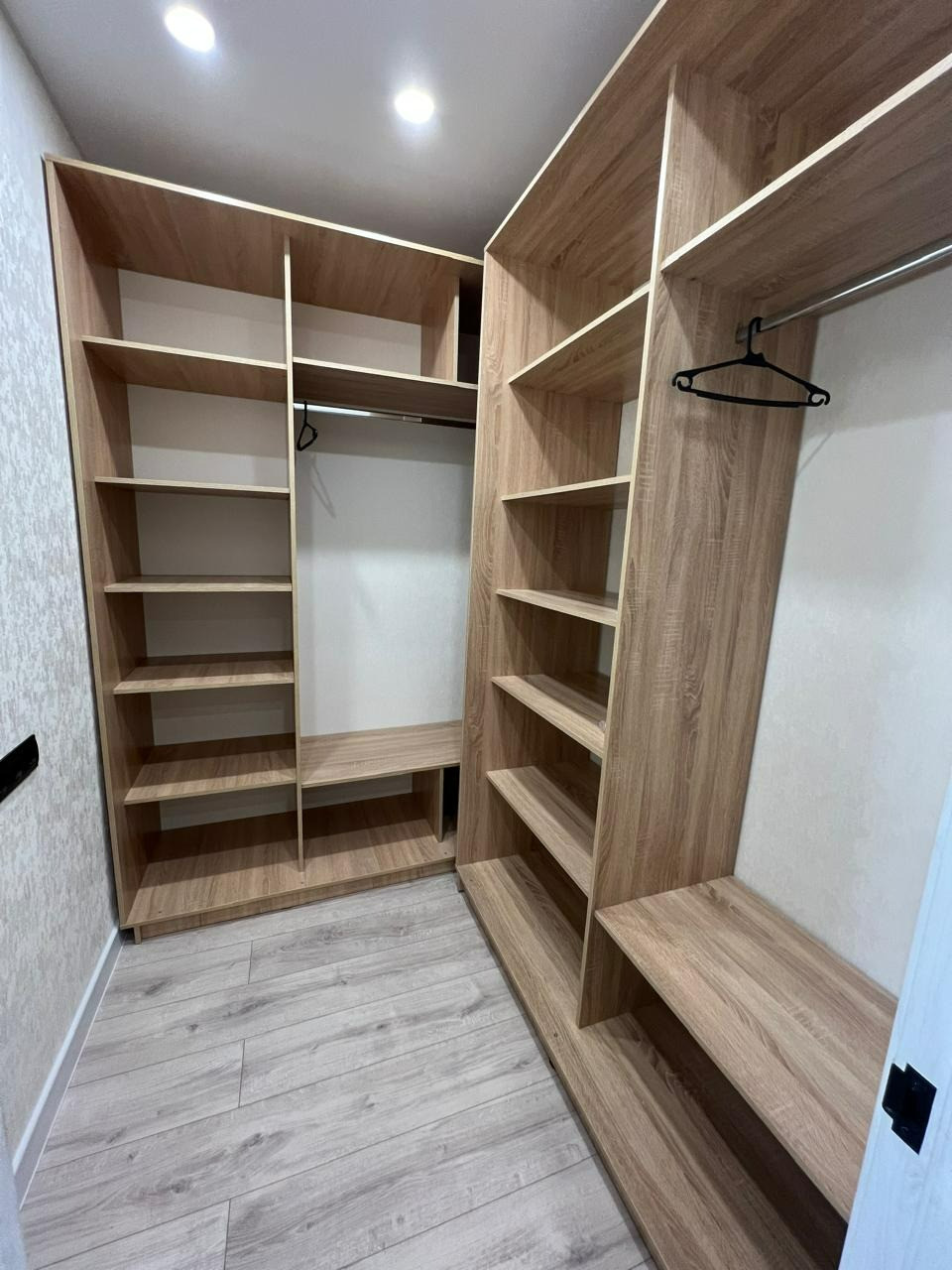 Квартира студия 37кв.м.