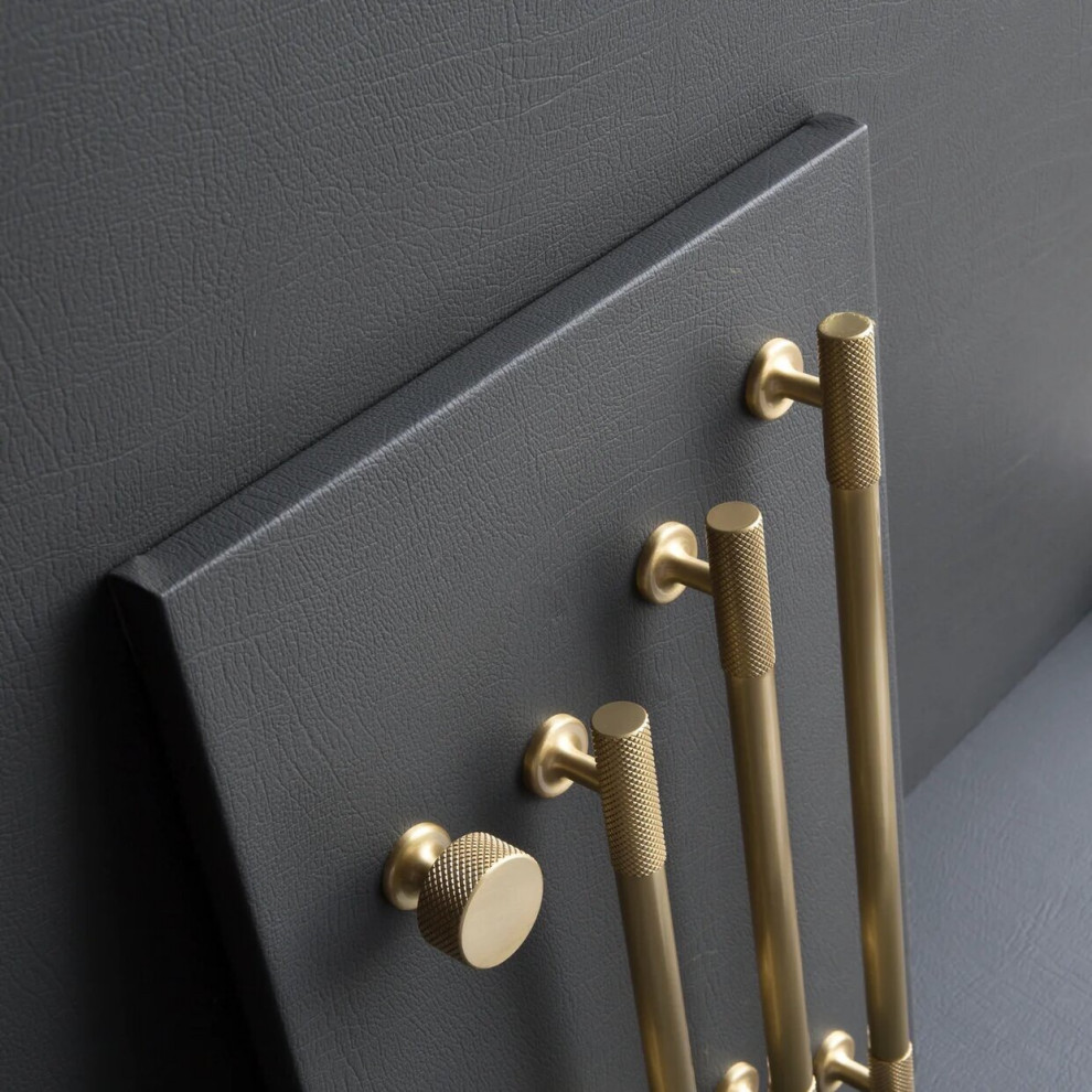 Обложка проекта: Мебельные ручки