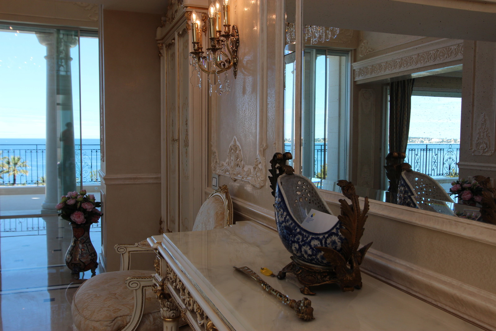 декорирование интерьера в доме на побережье