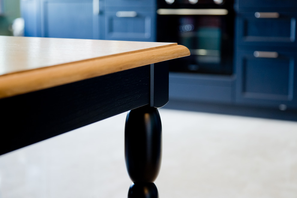 Обеденный стол "Проект на Покровке"