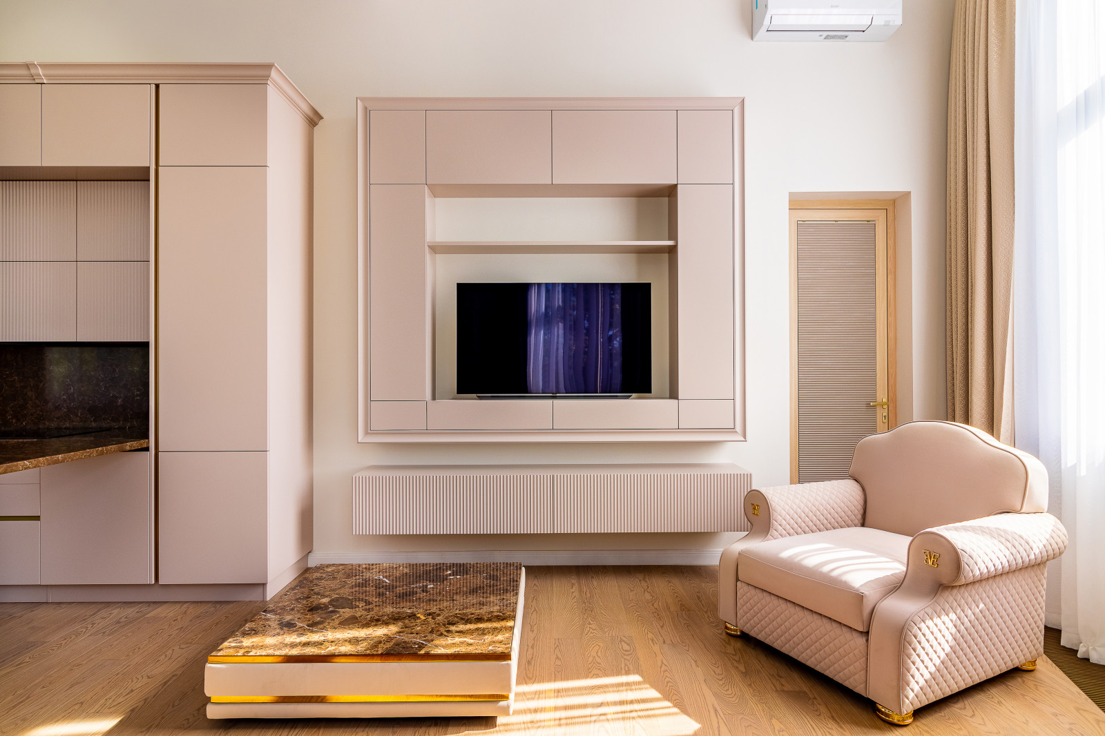 АК Grand Royal Residences. Съемка кухни-гостиной для МК ITALIKA