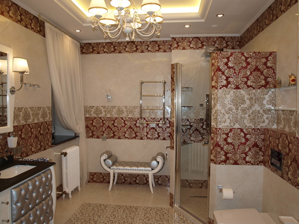 Дом на склоне холма