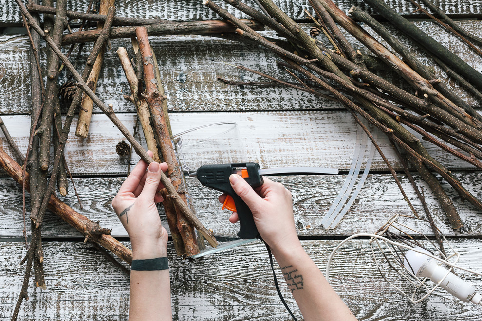 Своими руками: Светильник из веток