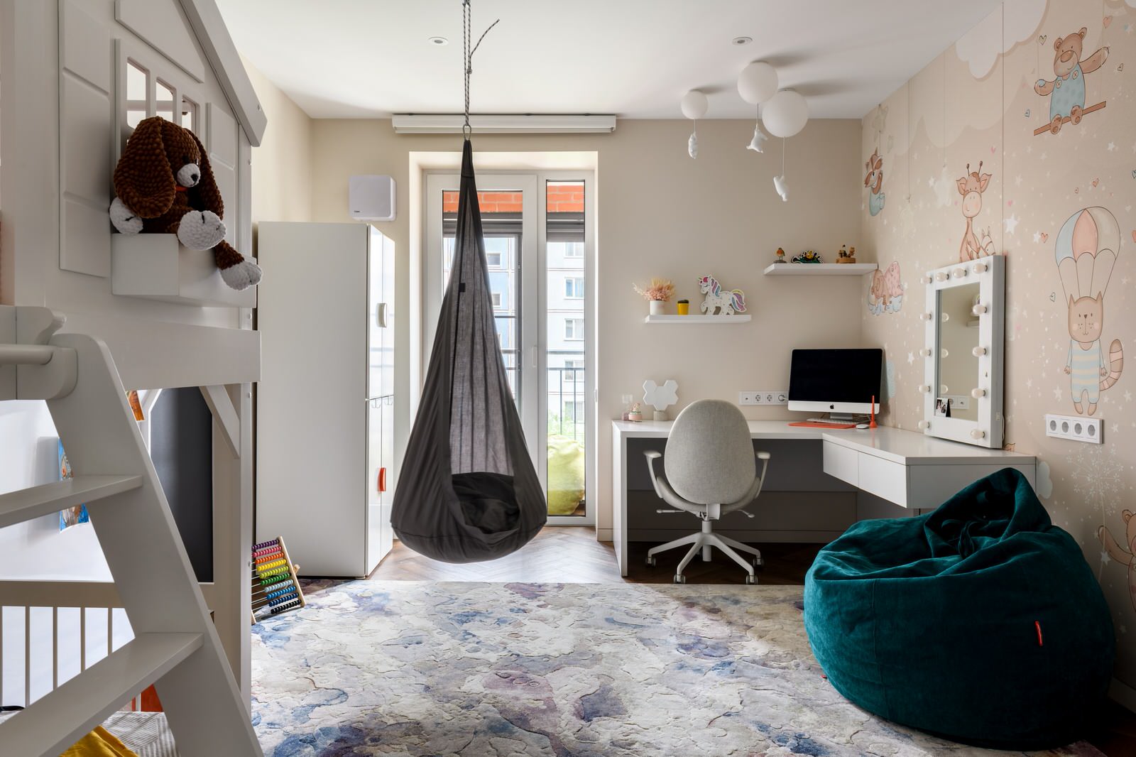 Трехкомнатная квартира с санузлом при спальне