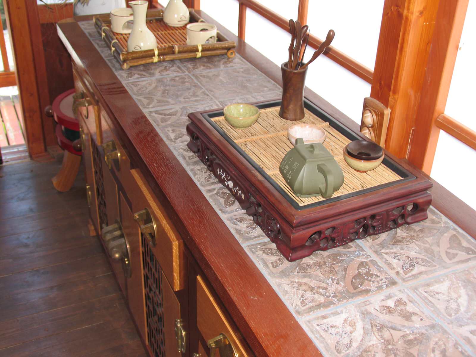 в чайном домике