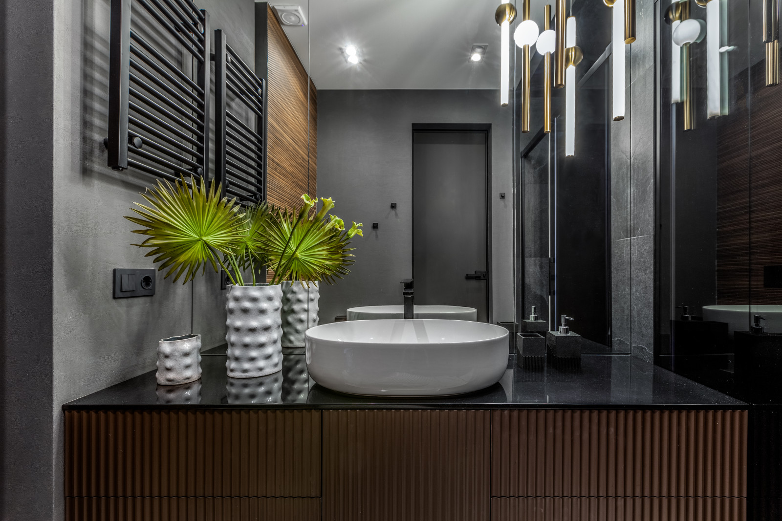 На берегу большой реки