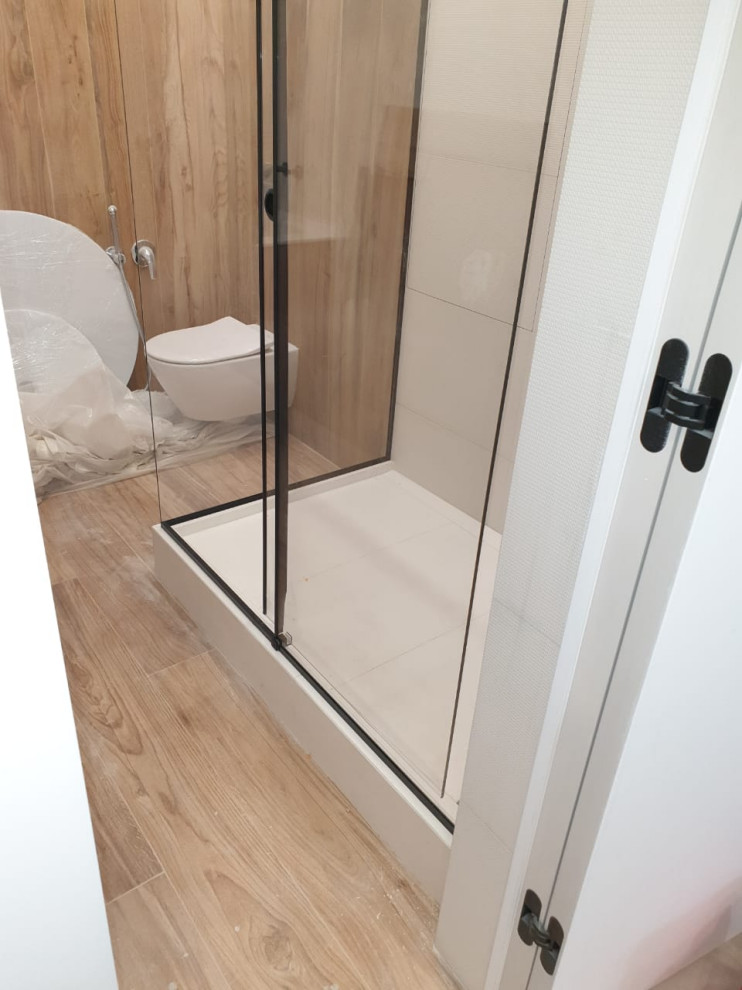 Стеклянная перегородка в душевую