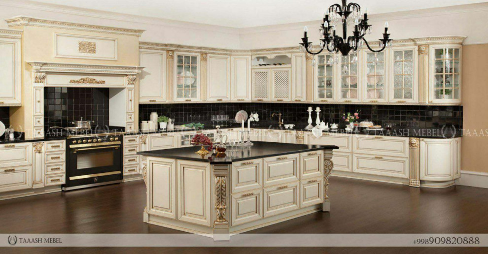 Рустам Кенжаев