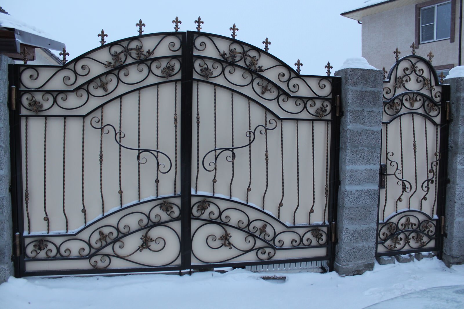 Кованые ворота и калитки