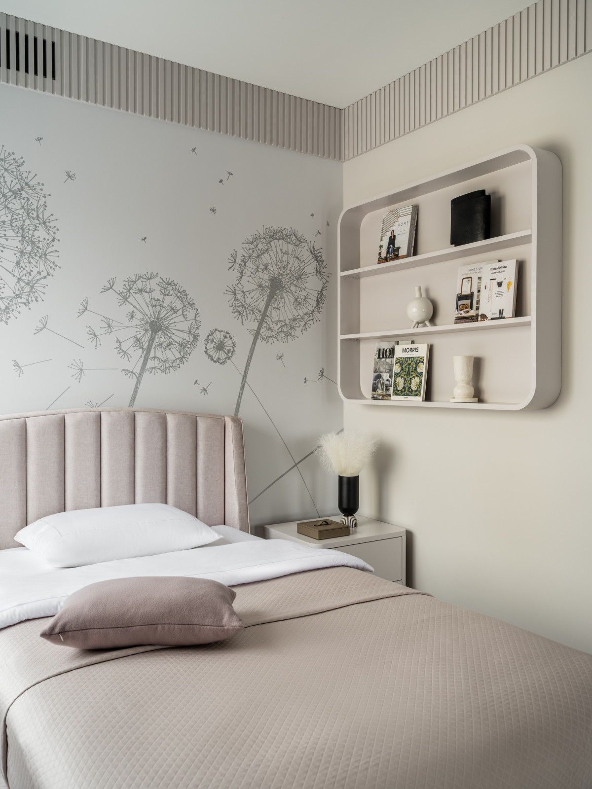 Семейная квартира в акварельных оттенках света и тени