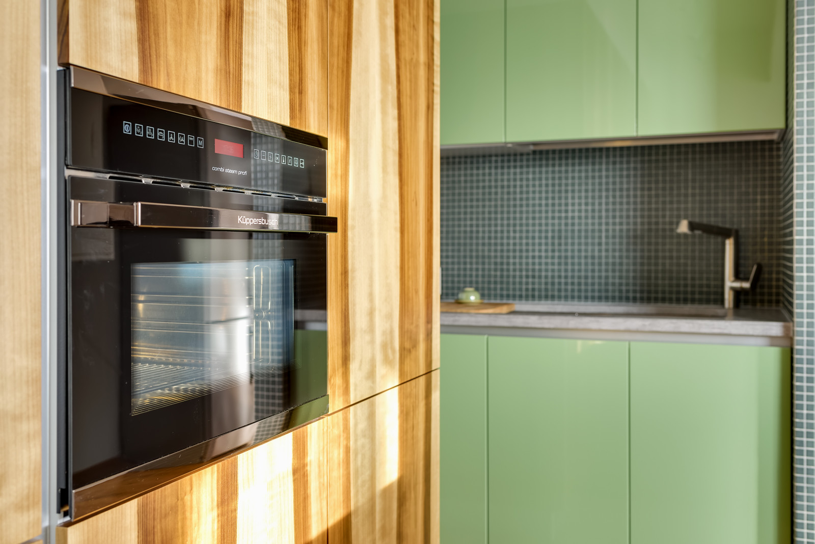 Современная кухня - декоративный бетон и мореный грисард