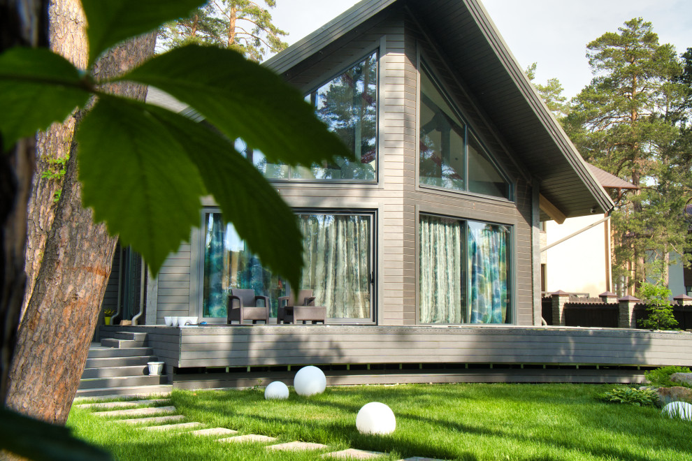 Одноэтажный загородный дом с вторым светом