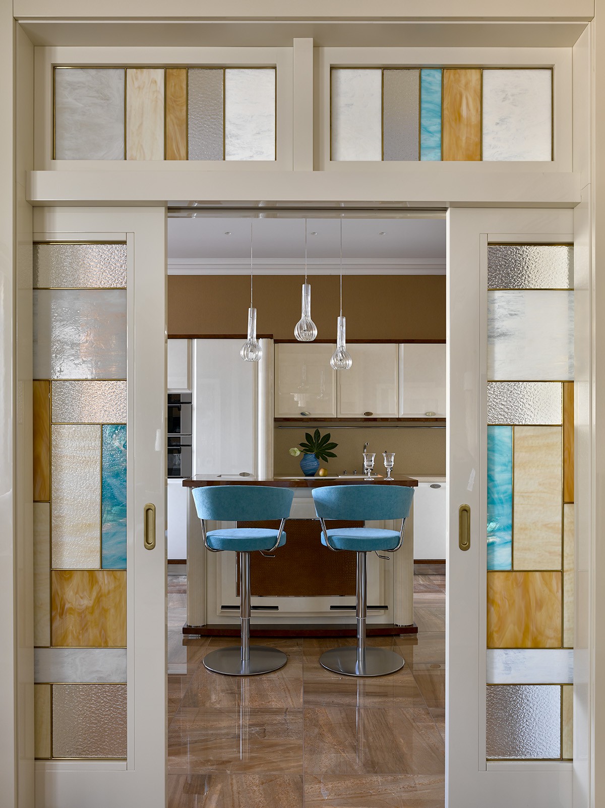 Современная квартира с нотами ар-деко