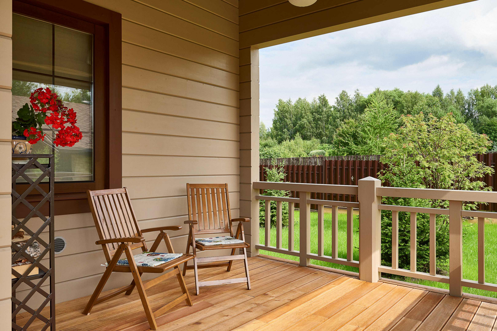 Терраса и дом