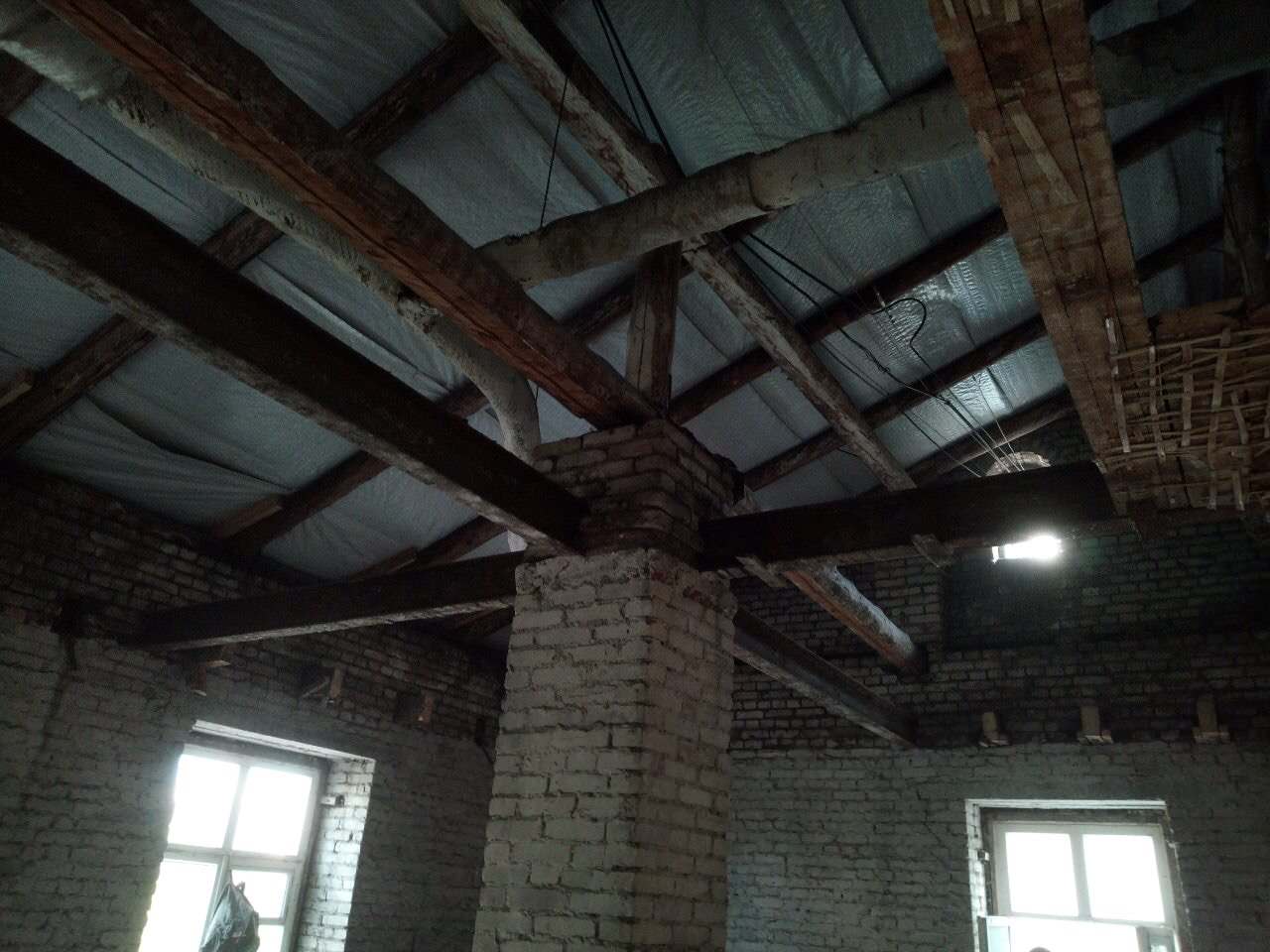 В гостях: Квартира в Твери, где полностью разобрали потолок