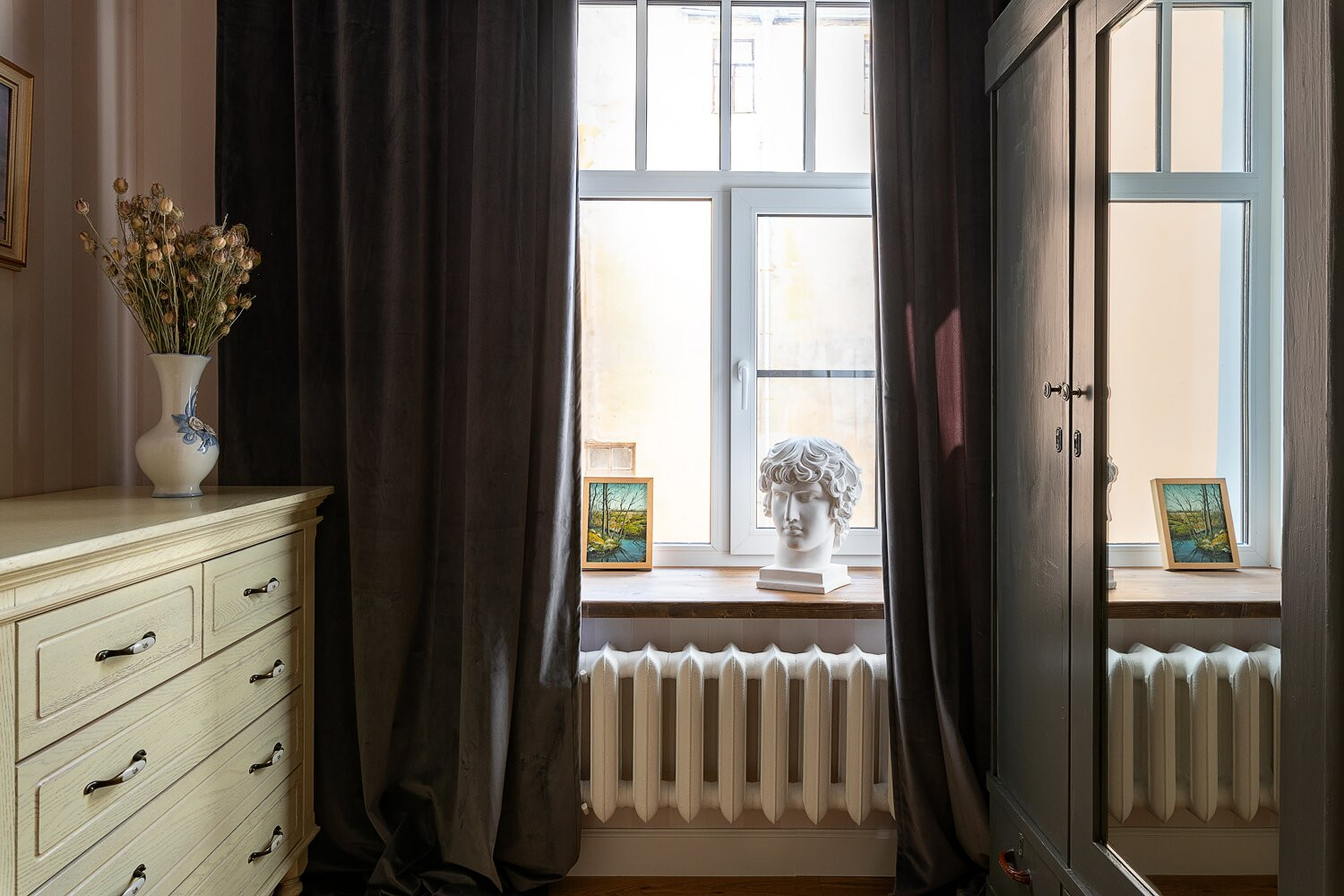 ...И под аркой на Галерной наши тени навсегда...