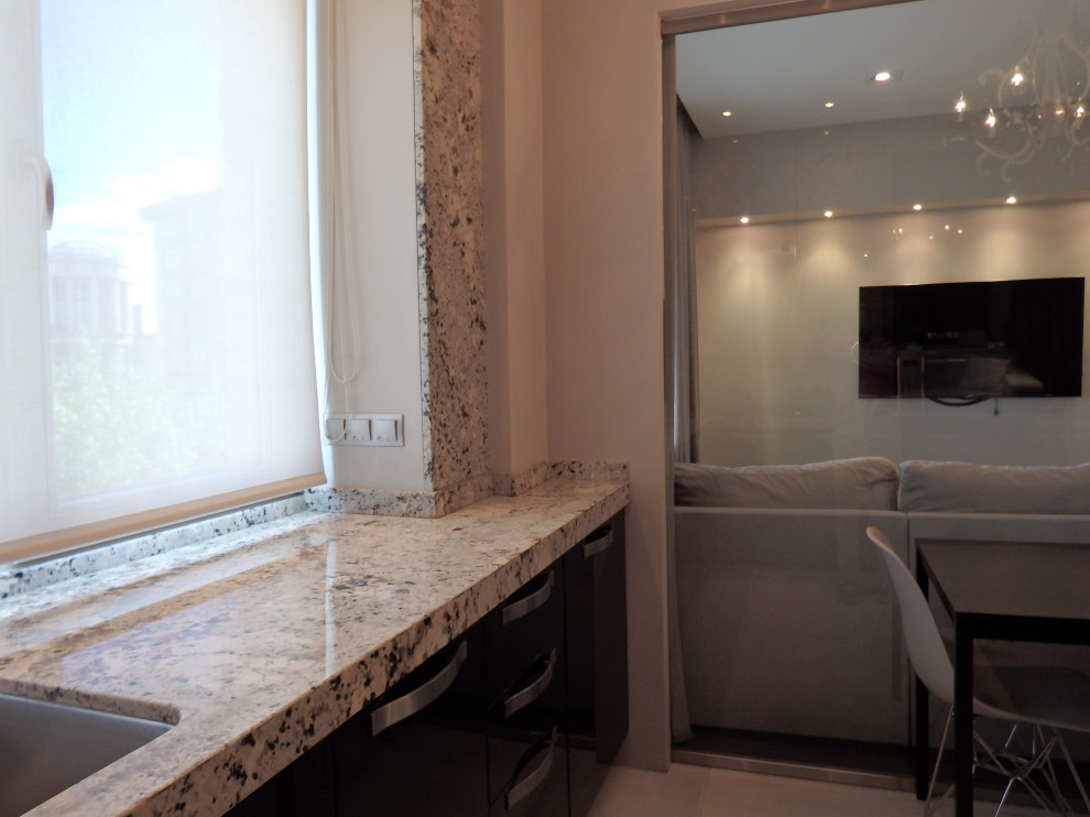 Двухкомнатная квартиры со стеклянной перегородкой на Овчинниковской набережной