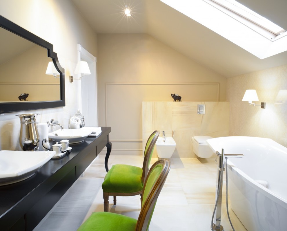 Обложка проекта: The House