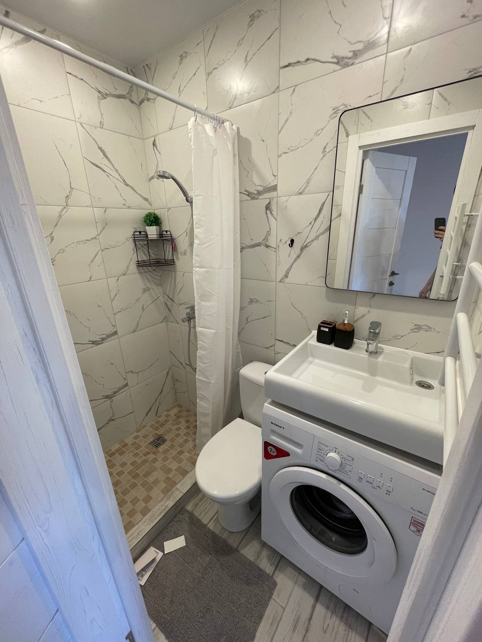 Деление на 3 студии квартиры 55 м2