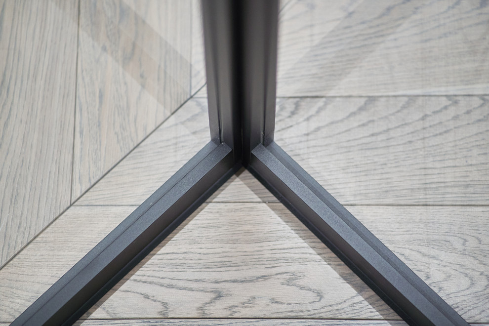 Угловая стеклянная перегородка raumplus в офис