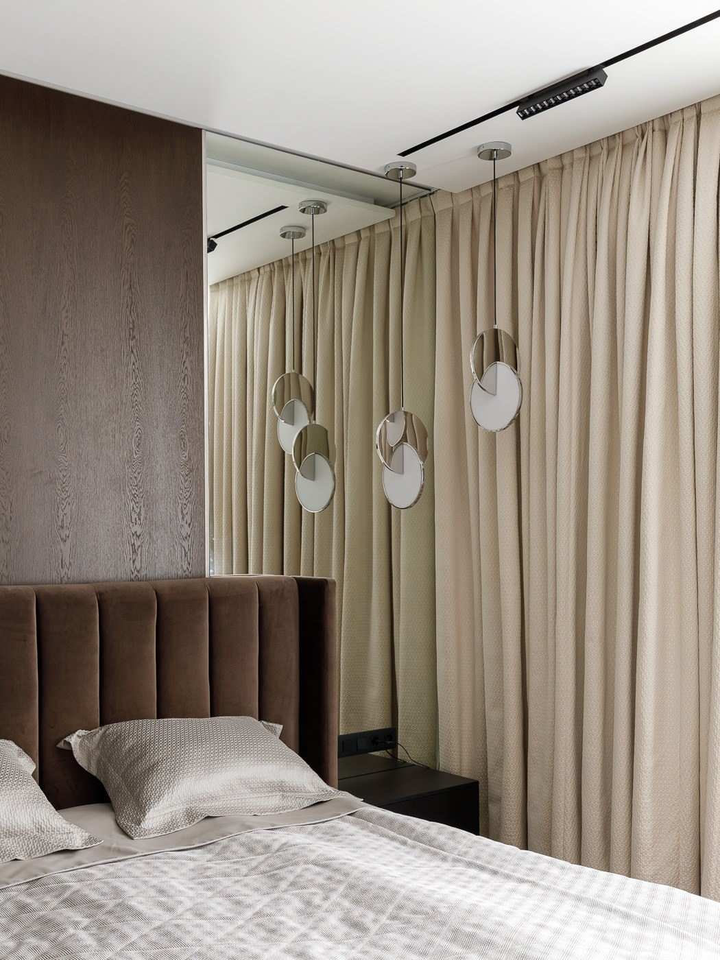 Четырехкомнатная квартира в современном стиле 166 м2