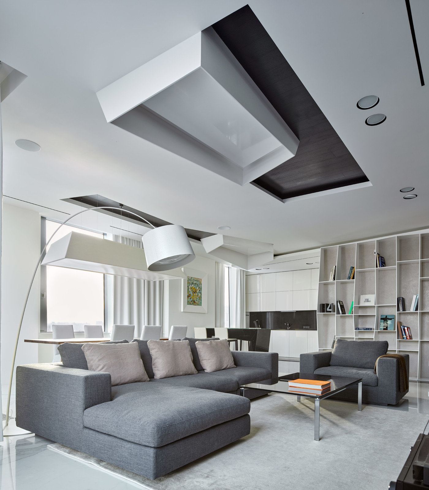 КВАРТИРА НА МОСФИЛЬМОВСКОЙ