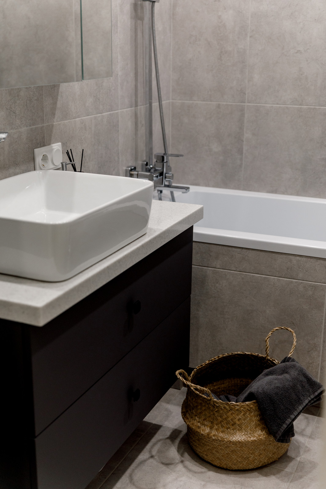 Реализация двухкомнатной квартиры в ЖК Русский Авангард