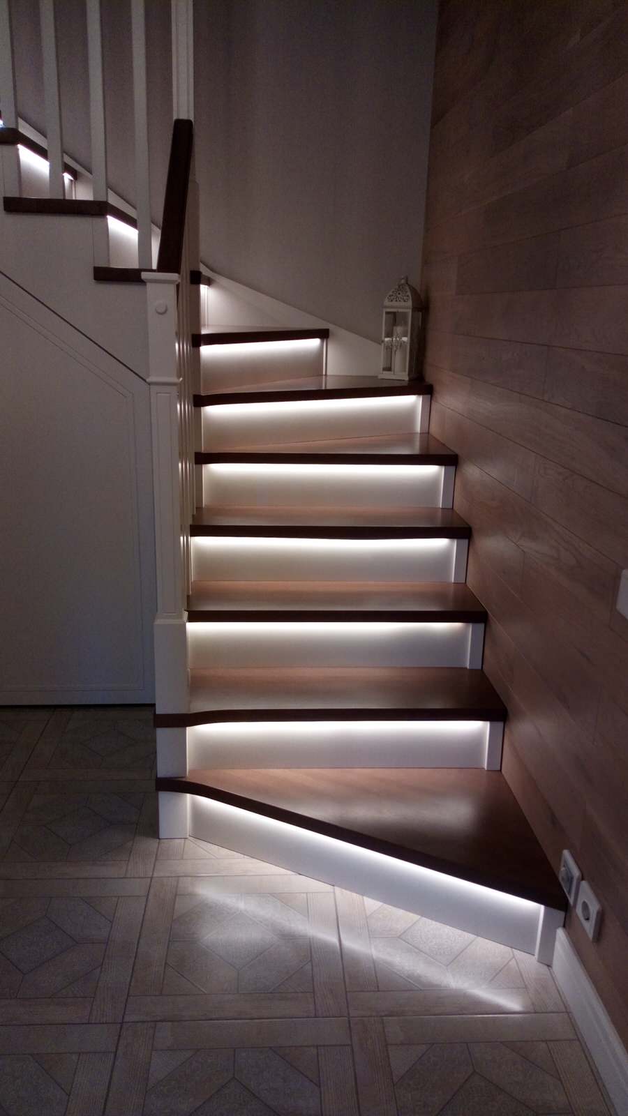 лестница с встроенным шкафом