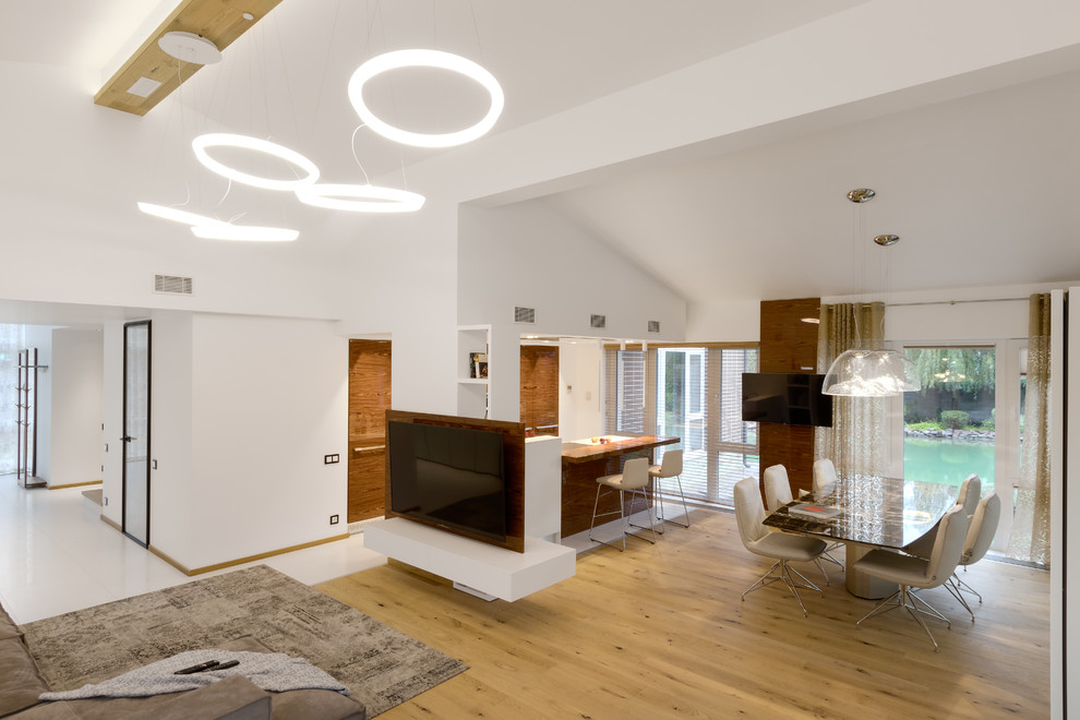 Дом у озера