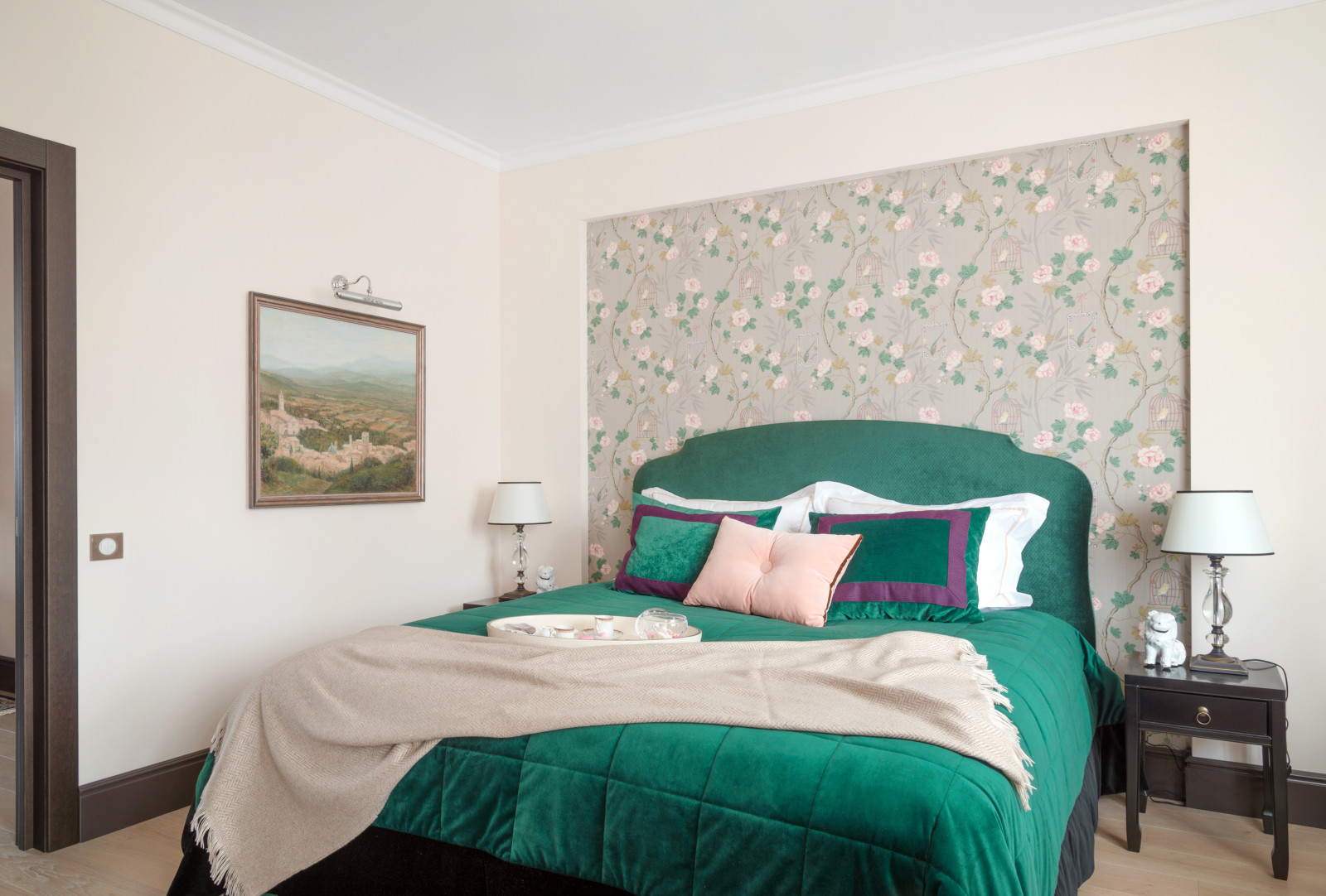 Квартира в подмосковье с элементами шинуазри.