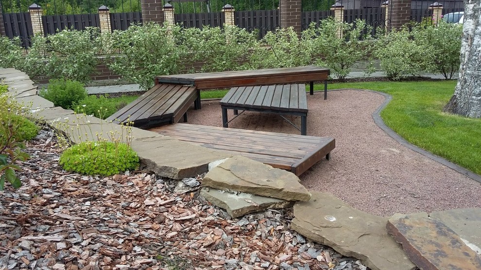 Сад  на холмах