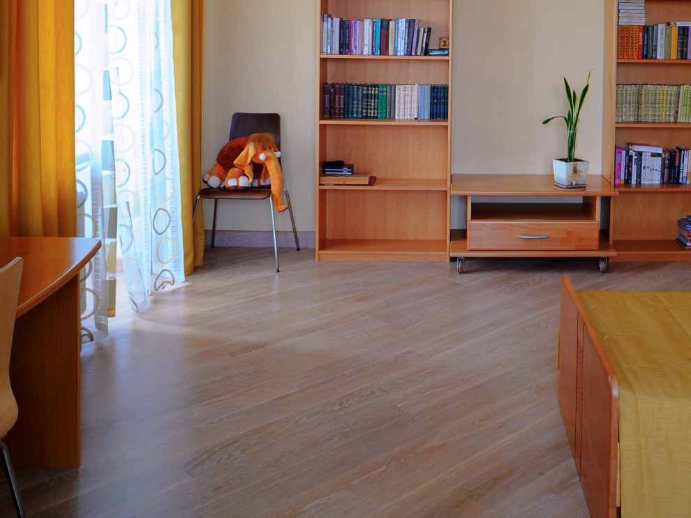 Паркетная доска из массива дуба Tantum Quercus в интерьере (квартира)