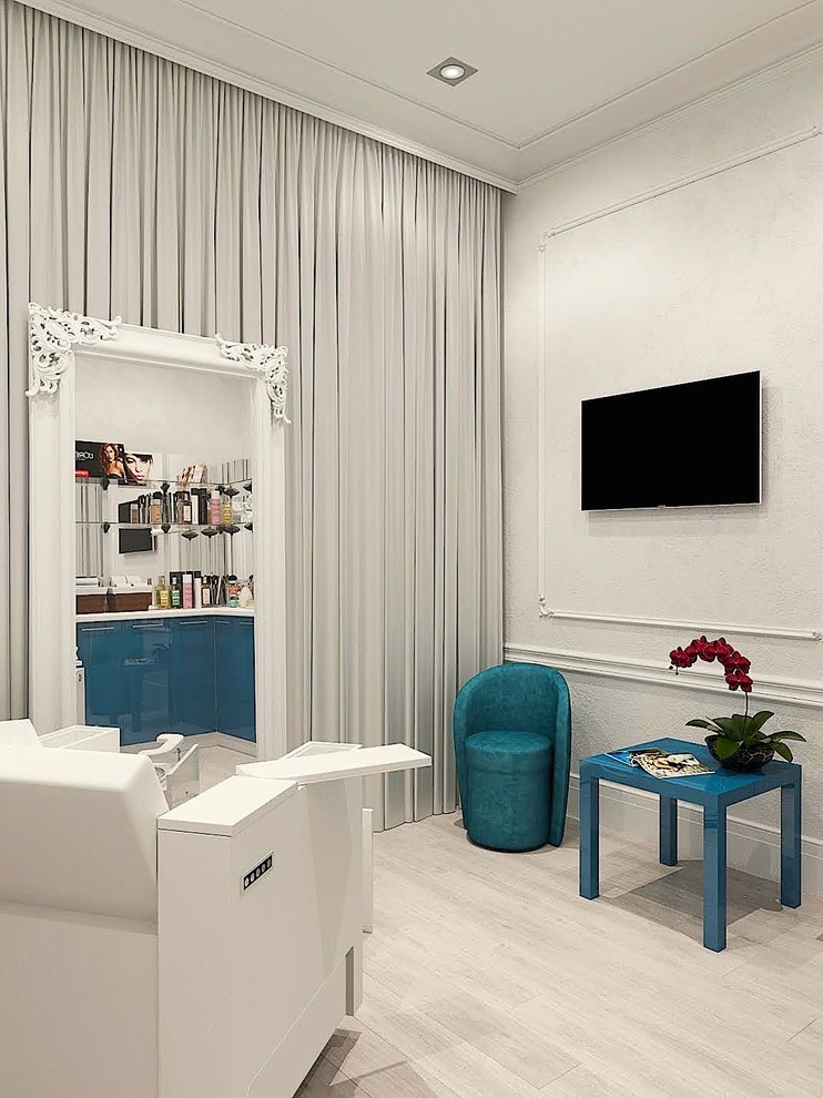 Второй этаж. Вип-кабинет.